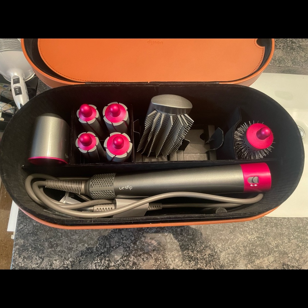 Dyson Air Wrap